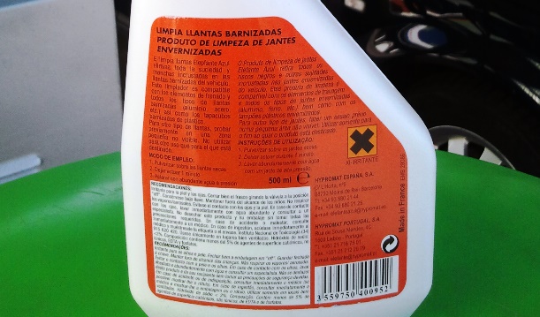 Claras y precisas instrucciones de uso en el reverso del envase.